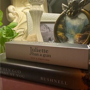 JULIETTE HAS A GUN ‘Not a Perfume’ 
7.5 ML Travel Size Eau de Parfum